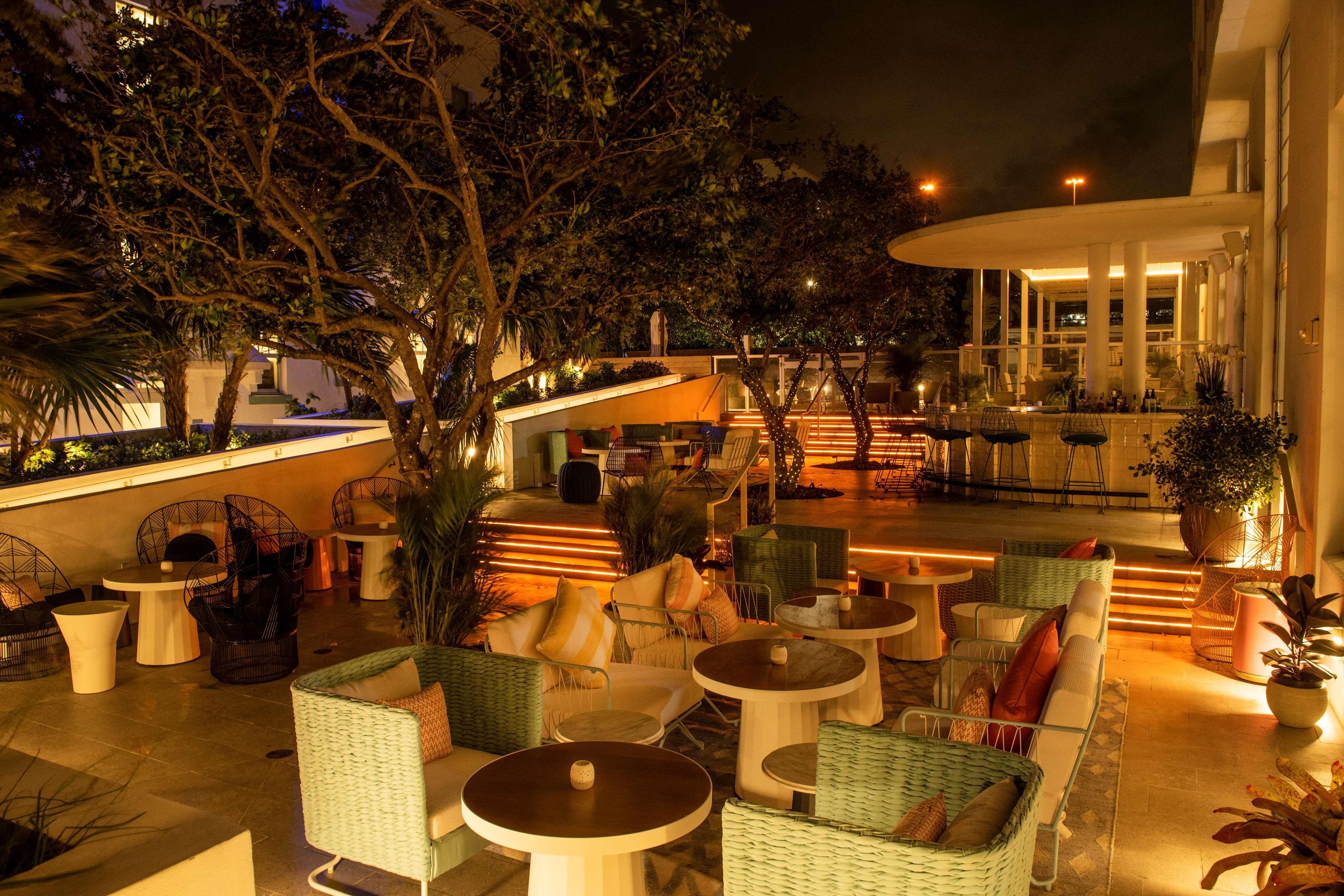 The Gabriel Miami South Beach, Curio Collection By Hilton Miami Beach Exterior photo